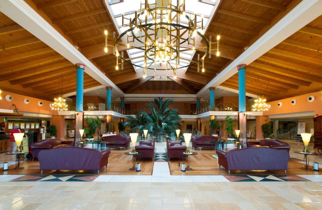 Hipotels Barrosa Palace & Spa Chiclana de la Frontera Zewnętrze zdjęcie Lobby