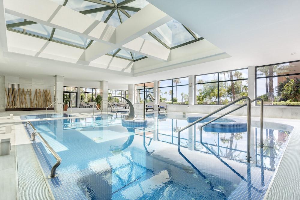 Hipotels Barrosa Palace & Spa Chiclana de la Frontera Zewnętrze zdjęcie The swimming pool at the hotel