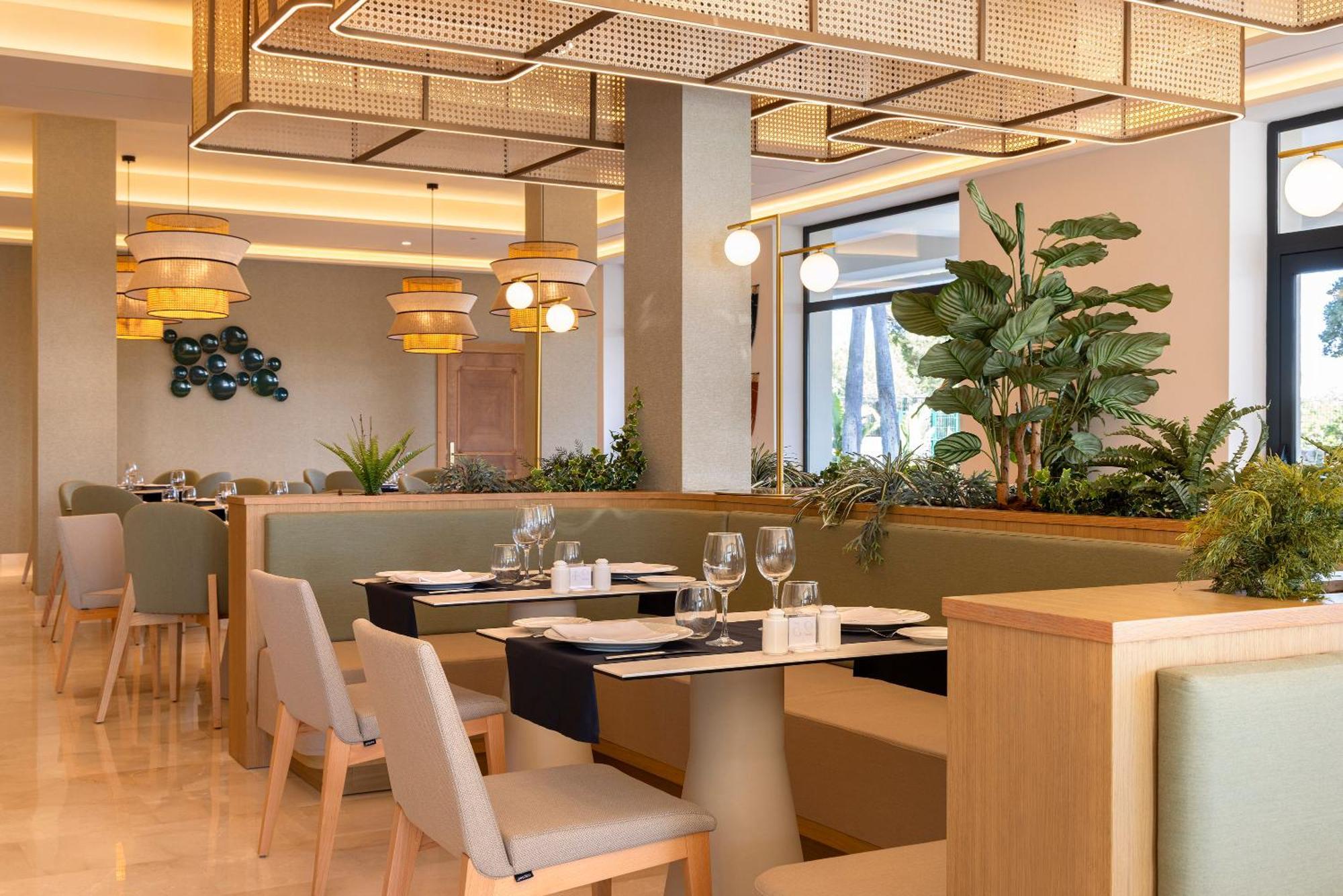 Hipotels Barrosa Palace & Spa Chiclana de la Frontera Zewnętrze zdjęcie Restaurant interior