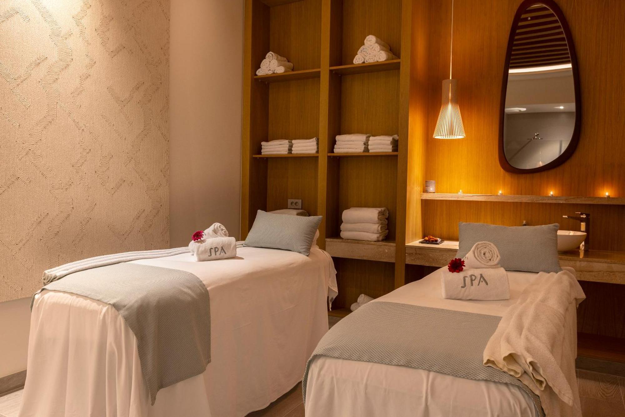 Hipotels Barrosa Palace & Spa Chiclana de la Frontera Zewnętrze zdjęcie Spa at the Ritz-Carlton, Laguna Beach